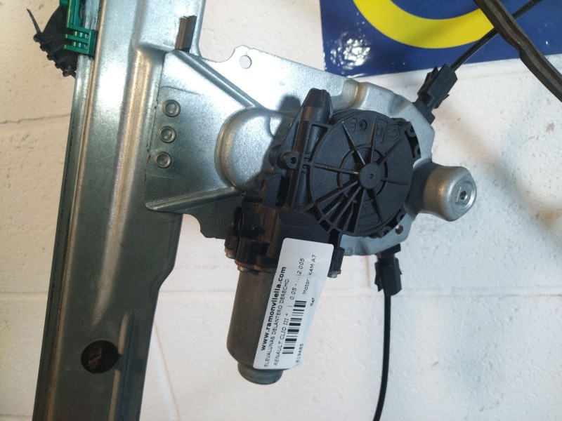 Recambio de elevalunas delantero derecho para renault clio iii  | 0.05 - ...  | 0.05 - ... referencia OEM IAM   