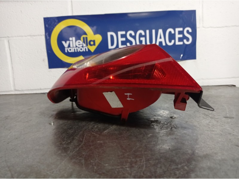 Recambio de piloto trasero izquierdo para renault clio iii  | 0.05 - ...  | 0.05 - ... referencia OEM IAM   