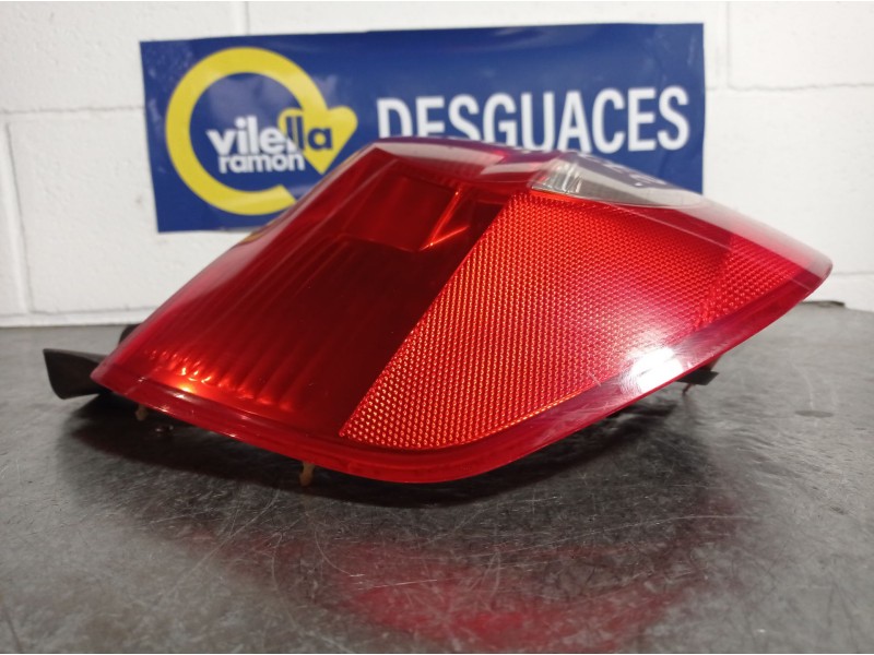 Recambio de piloto trasero izquierdo para renault clio iii  | 0.05 - ...  | 0.05 - ... referencia OEM IAM   