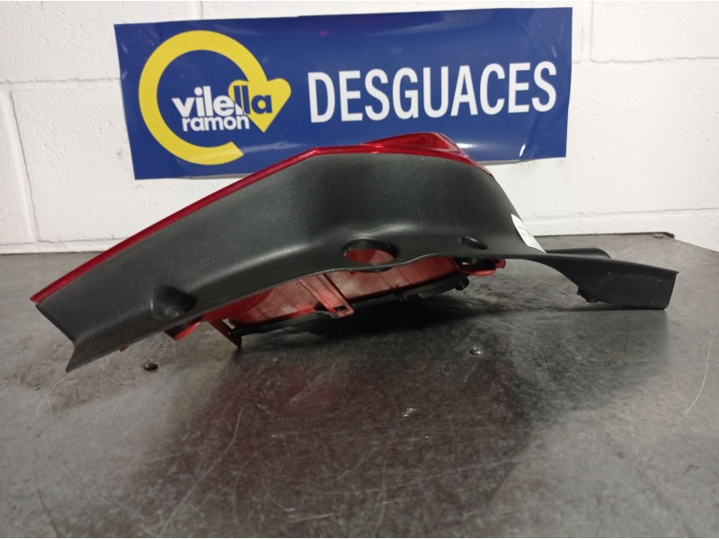 Recambio de piloto trasero izquierdo para renault clio iii  | 0.05 - ...  | 0.05 - ... referencia OEM IAM   