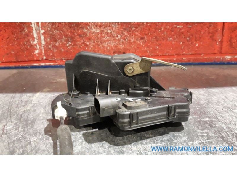 Recambio de cerra. puer. delantero derecha para bmw serie 3 berlina (e46) 320d | 04.98 - 12.01 320d | 04.98 - 12.01 referencia O