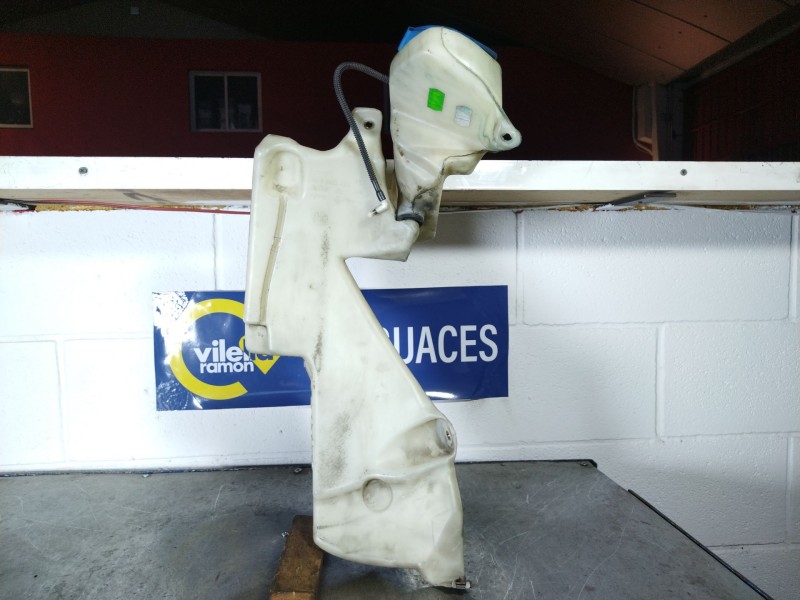 Recambio de deposito limpia para audi a4 berlina (8e) 1.9 tdi referencia OEM IAM 8E0955453AQ 8E0955451AG  Recambio de deposito limpia para audi a4 berlina (8e) 1.9 tdi referencia OEM IAM 8E0955453AQ 8E0955451AG