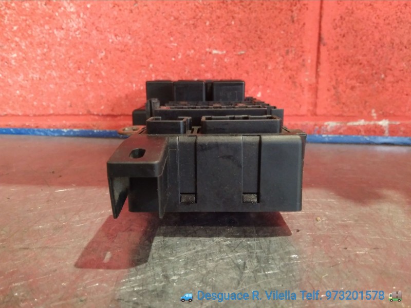 Recambio de caja reles / fusibles para volvo s 80 berlina 2.5 d | 05.98 - 12.00 s 80 berlina 2.5 d | 05.98 - 12.00 referencia OE