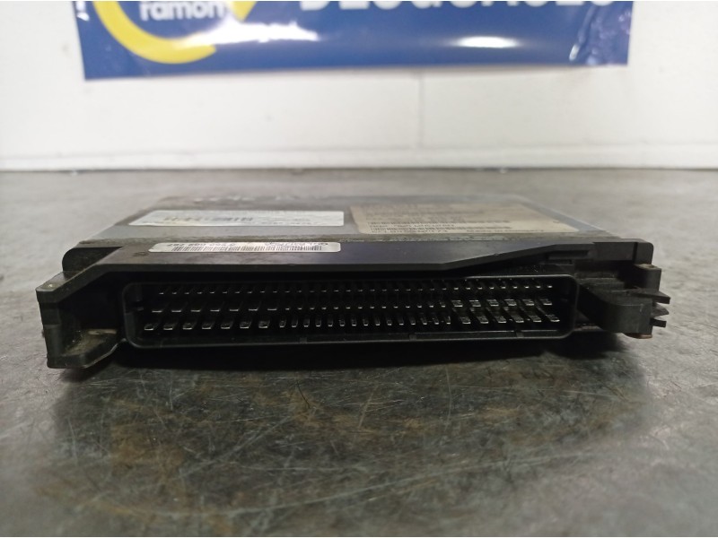 Recambio de centralita motor uce para peugeot 607 referencia OEM IAM 0260002767  