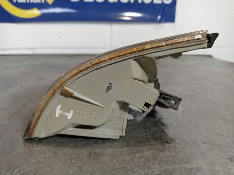 Recambio de piloto delantero izquierdo para bmw serie 3 compacto (e36) 1.6 316i referencia OEM IAM    Recambio de piloto delantero izquierdo para bmw serie 3 compacto (e36) 1.6 316i referencia OEM IAM