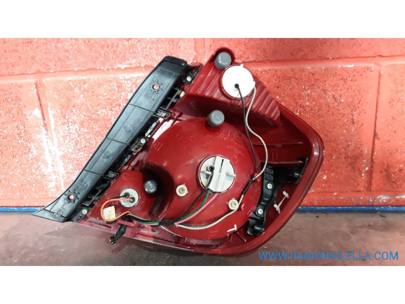 Recambio de piloto trasero izquierdo para hyundai accent (lc) crdi gl | 01.02 - 12.06 crdi gl | 01.02 - 12.06 referencia OEM IAM