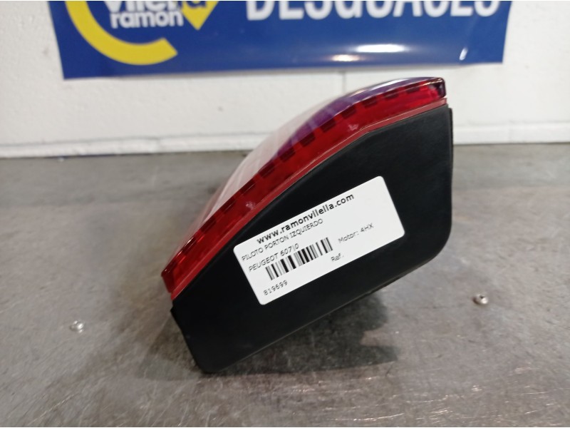 Recambio de piloto porton izquierdo para peugeot 607 referencia OEM IAM   