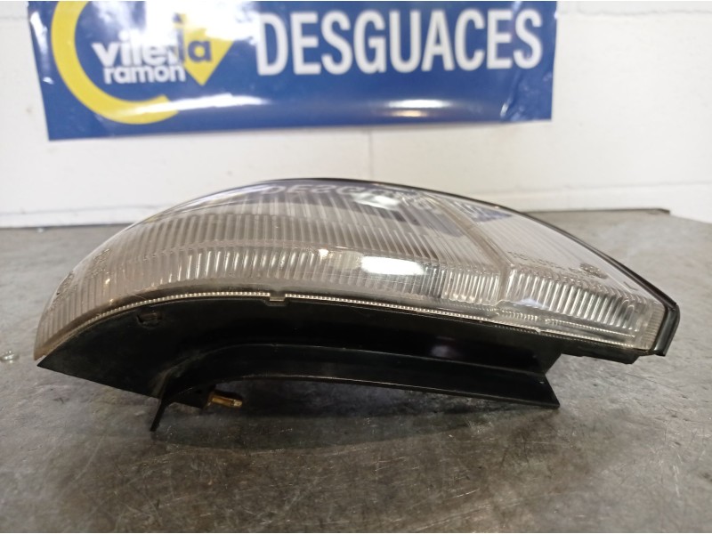 Recambio de piloto delantero izquierdo para toyota corolla referencia OEM IAM   