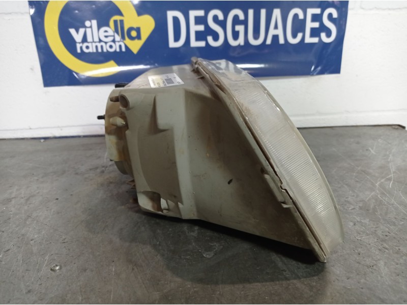 Recambio de faro izquierdo para renault express 1.2 kat referencia OEM IAM   