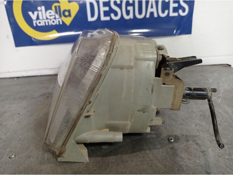 Recambio de faro izquierdo para renault express 1.2 kat referencia OEM IAM   