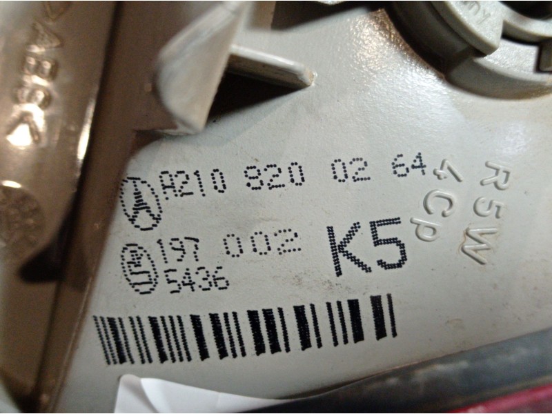 Recambio de piloto trasero derecho para mercedes clase e (w210) berlina referencia OEM IAM A2108200264  