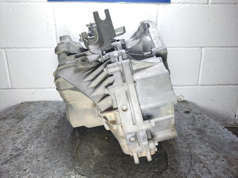 Recambio de caja cambios para chevrolet orlando ltz referencia OEM IAM F40   Recambio de caja cambios para chevrolet orlando ltz referencia OEM IAM F40