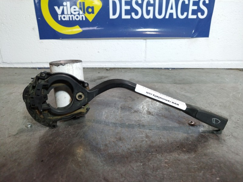 Recambio de mando limpia para volkswagen caravelle caravelle 2.4 d referencia OEM IAM 251953503F   Recambio de mando limpia para volkswagen caravelle caravelle 2.4 d referencia OEM IAM 251953503F