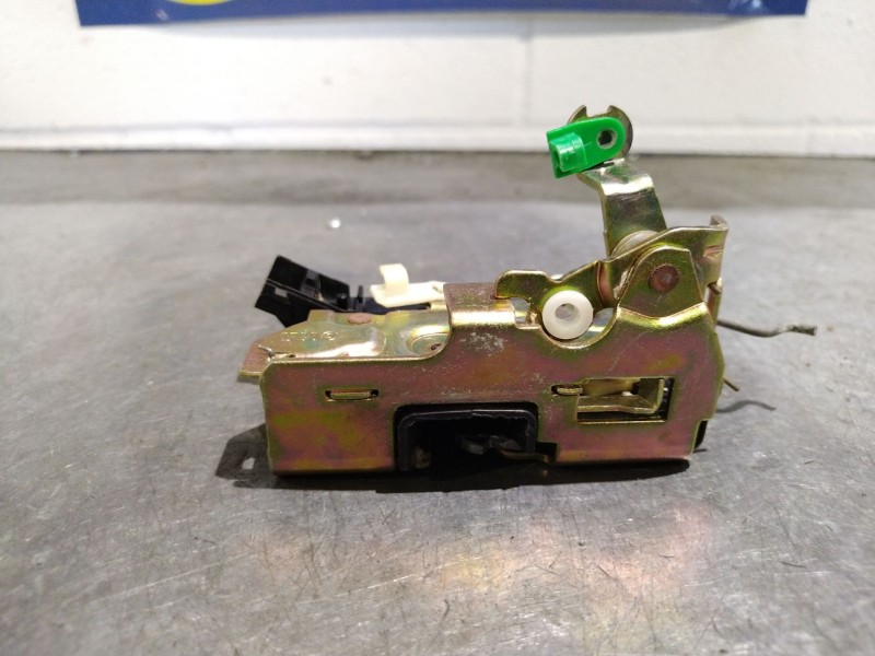 Recambio de cerradura puerta delantera derecha para renault express express 1.9 d referencia OEM IAM   