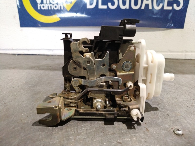 Recambio de cerradura puerta delantera derecha para audi a3 (8l) 1.9 tdi ambiente referencia OEM IAM 8L1837016B   Recambio de cerradura puerta delantera derecha para audi a3 (8l) 1.9 tdi ambiente referencia OEM IAM 8L1837016B