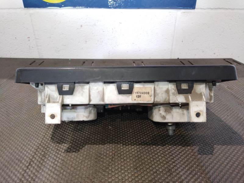 Recambio de cuadro instrumentos para mitsubishi montero (l040) 2500 td (4-ptas.) | 03.89 - ... 2500 td (4-ptas.) | 03.89 - ... r