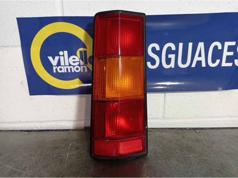 Recambio de piloto trasero izquierdo para renault express express 1.9 d referencia OEM IAM   