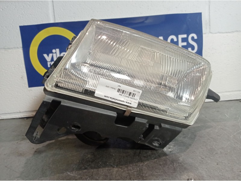 Recambio de faro izquierdo para citroen saxo 1.4 referencia OEM IAM   