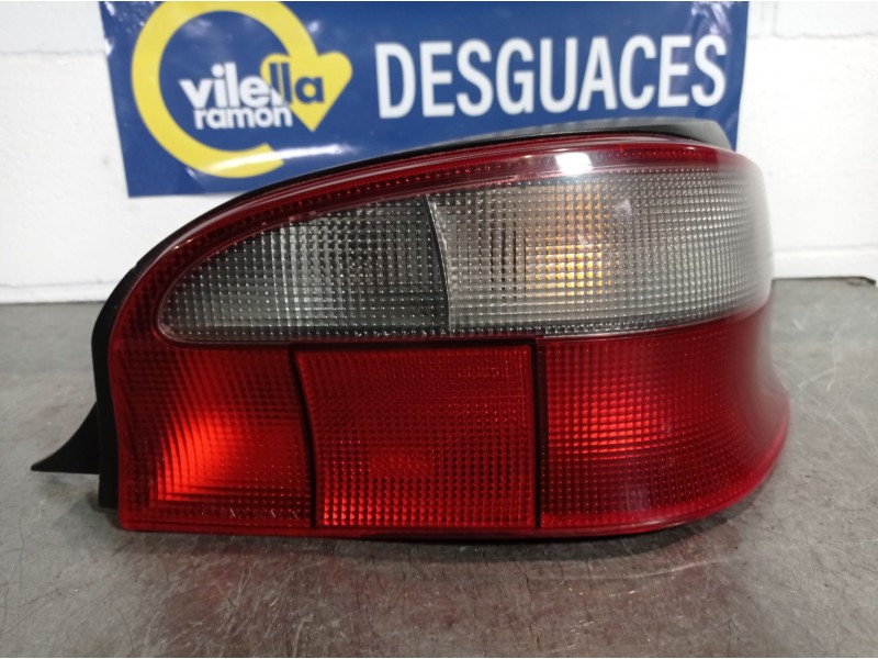 Recambio de piloto trasero derecho para citroen saxo 1.4 referencia OEM IAM   