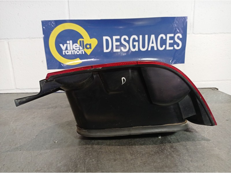 Recambio de piloto trasero derecho para citroen saxo 1.4 referencia OEM IAM   