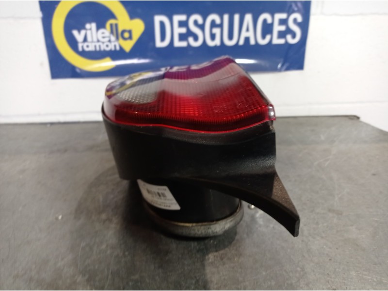 Recambio de piloto trasero derecho para citroen saxo 1.4 referencia OEM IAM   