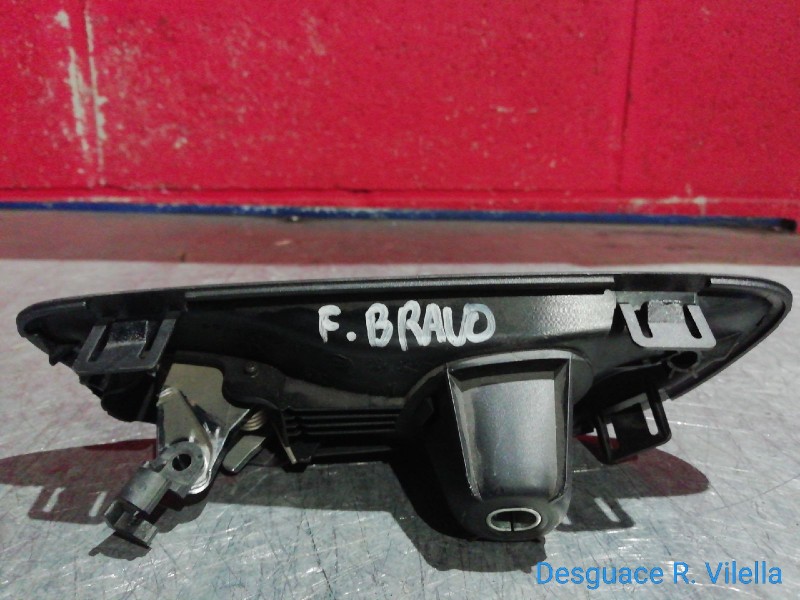 Recambio de maneta inte. delantero derecha para fiat bravo (198) 1.4 16v easy | 03.12 - 12.13 1.4 16v easy | 03.12 - 12.13 refer