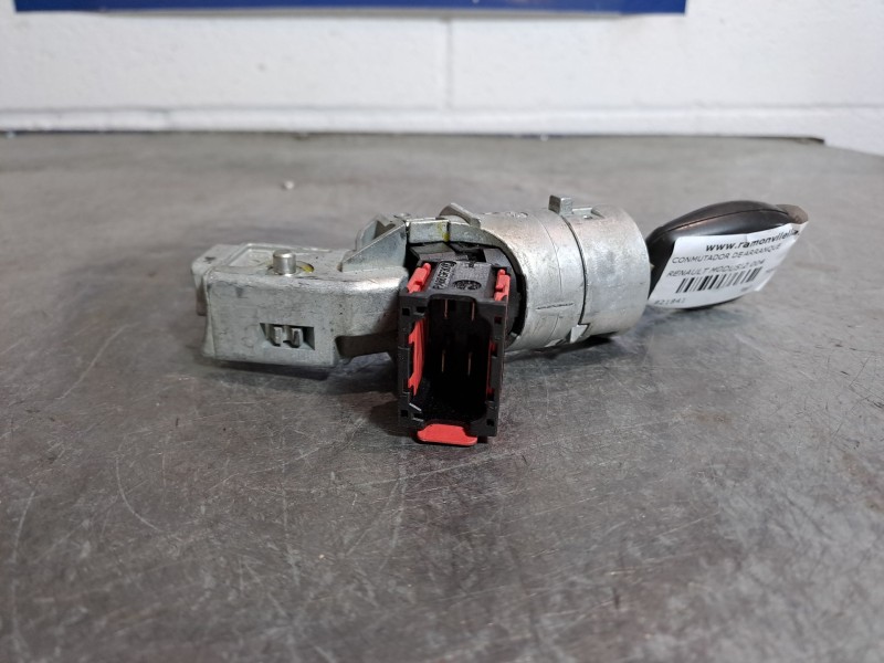 Recambio de conmutador de arranque para renault modus 1.5 dci diesel referencia OEM IAM 8200214168  