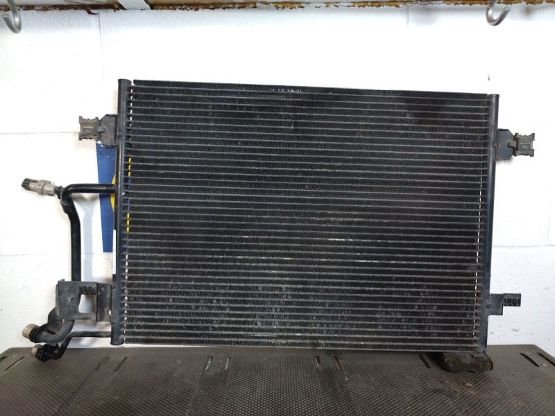 Recambio de condensador radiador aire acondicionado para audi a4 1.8 t referencia OEM IAM    Recambio de condensador radiador aire acondicionado para audi a4 1.8 t referencia OEM IAM