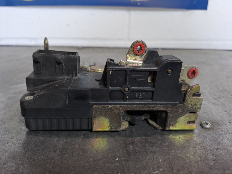 Recambio de cerradura puerta delantera izquierda para citroen jumpy 1.9 diesel referencia OEM IAM   