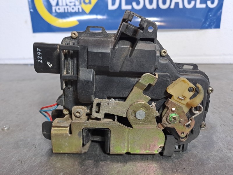 Recambio de cerradura puerta delantera derecha para seat arosa (6h1)  | 0.97 - 0.01  | 0.97 - 0.01 referencia OEM IAM   