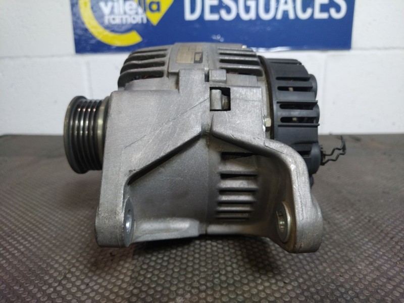 Recambio de alternador para audi a4 1.8 t referencia OEM IAM A13VI156 058903016E  Recambio de alternador para audi a4 1.8 t referencia OEM IAM A13VI156 058903016E