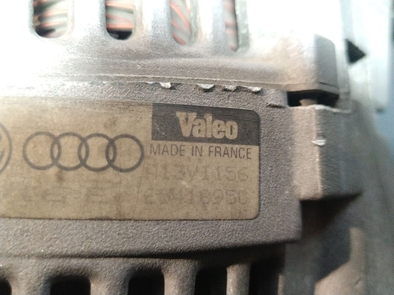 Recambio de alternador para audi a4 1.8 t referencia OEM IAM A13VI156 058903016E  Recambio de alternador para audi a4 1.8 t referencia OEM IAM A13VI156 058903016E