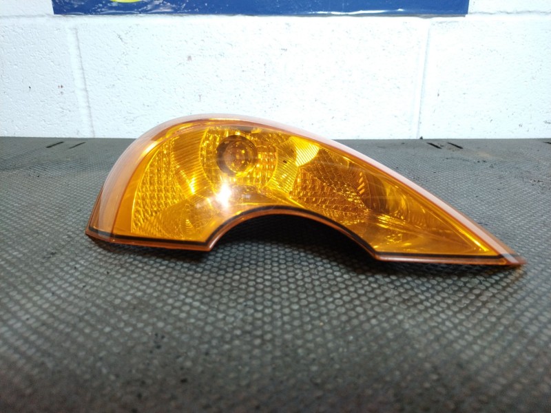 Recambio de piloto delantero derecho para renault modus 1.5 dci diesel referencia OEM IAM   