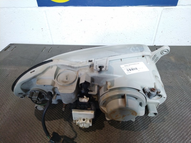 Recambio de faro izquierdo para kia sephia referencia OEM IAM    Recambio de faro izquierdo para kia sephia referencia OEM IAM