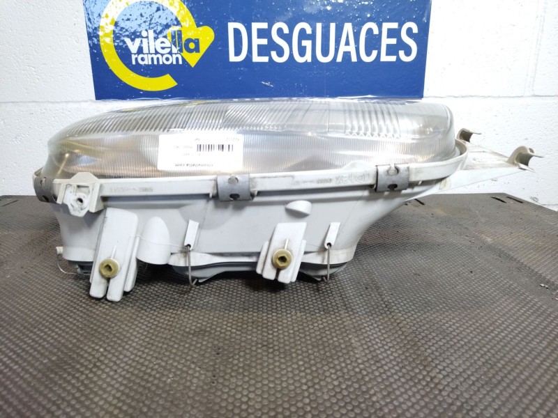 Recambio de faro izquierdo para ford fiesta iv (ja_, jb_) 1.3 i referencia OEM IAM   