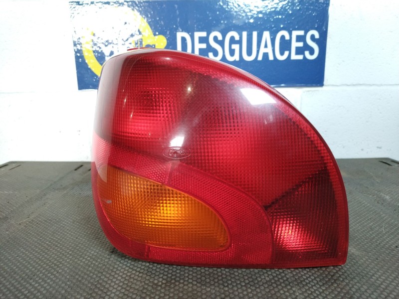 Recambio de piloto trasero izquierdo para ford fiesta iv (ja_, jb_) 1.3 i referencia OEM IAM   