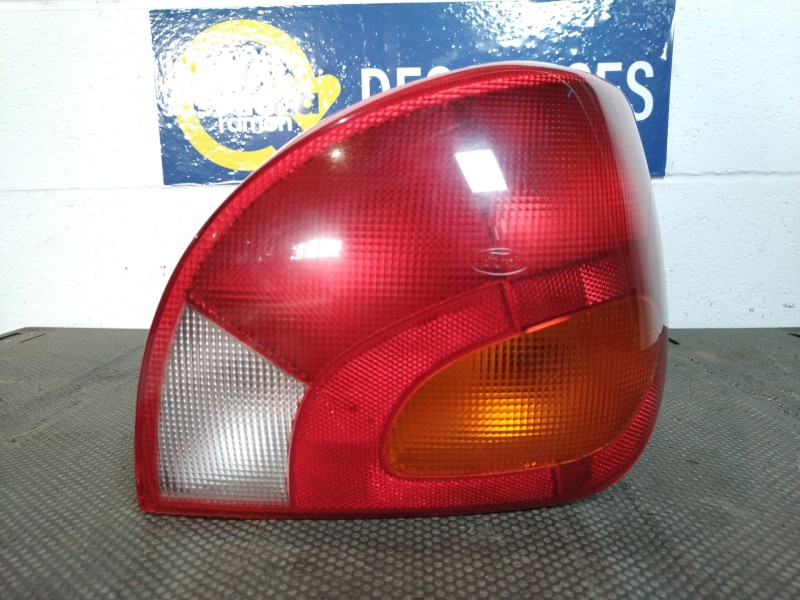 Recambio de piloto trasero derecho para ford fiesta iv (ja_, jb_) 1.3 i referencia OEM IAM   