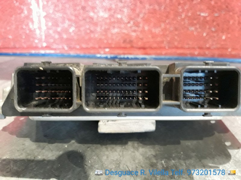 Recambio de centralita motor uce para renault scenic ii authentique | 0.03 - ... authentique | 0.03 - ... referencia OEM IAM 028