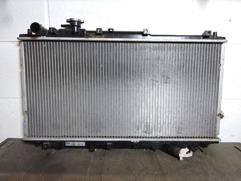 Recambio de radiador agua para kia sephia referencia OEM IAM 66604  