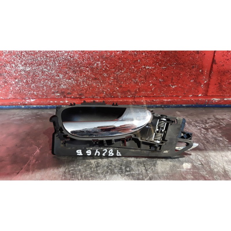 Recambio de maneta inte. delantero derecha para peugeot 307 (s1) 1.6 16v cat | 0.01 - 0.05 1.6 16v cat | 0.01 - 0.05 referencia 