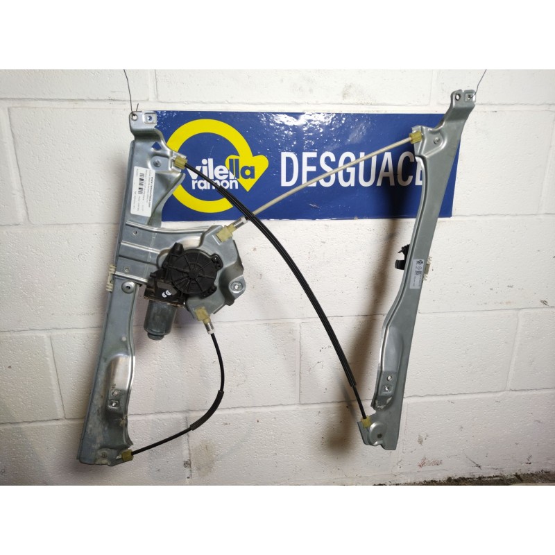 Recambio de elevalunas delantero derecho para renault clio iii authentique | 01.07 - 12.10 authentique | 01.07 - 12.10 referenci