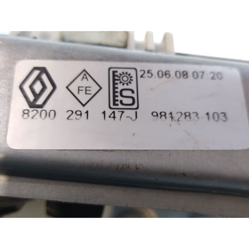 Recambio de elevalunas delantero derecho para renault clio iii authentique | 01.07 - 12.10 authentique | 01.07 - 12.10 referenci