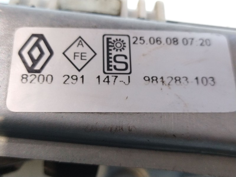 Recambio de elevalunas delantero derecho para renault clio iii authentique | 01.07 - 12.10 authentique | 01.07 - 12.10 referenci