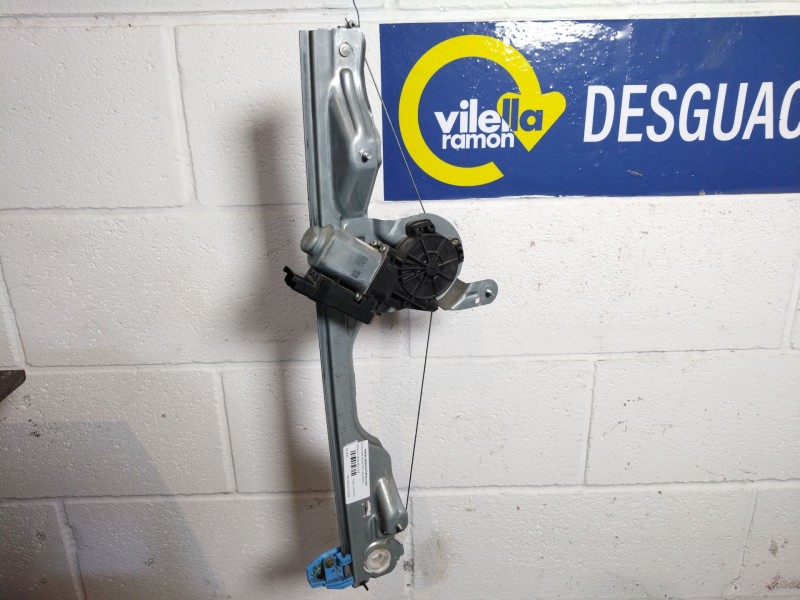 Recambio de elevalunas delantero izquierdo para renault modus 1.5 dci diesel referencia OEM IAM 8200277630A  