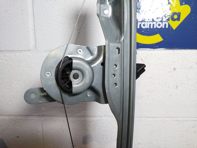 Recambio de elevalunas delantero izquierdo para renault modus 1.5 dci diesel referencia OEM IAM 8200277630A  