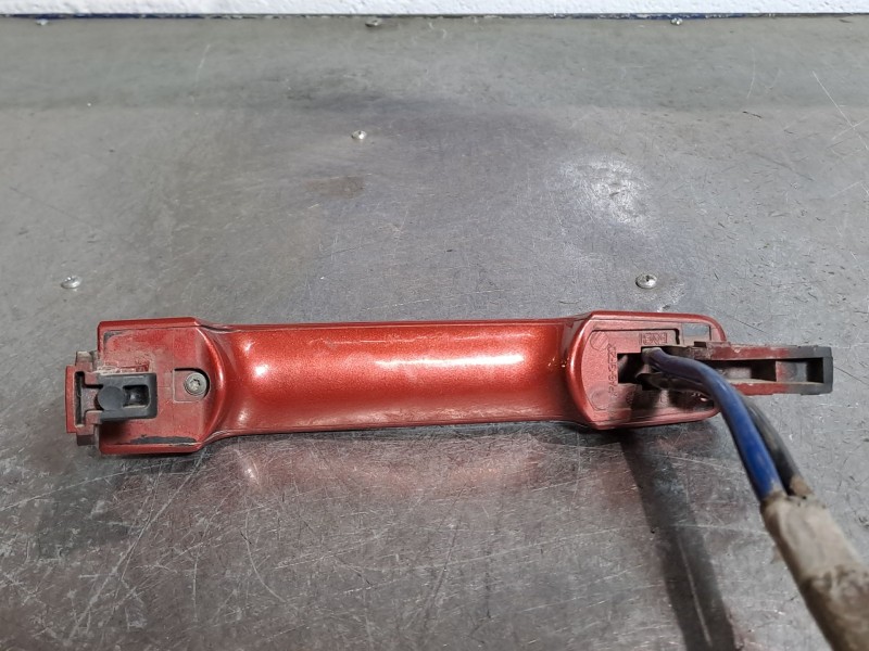 Recambio de maneta exterior delantera izquierda para nissan qashqai 2.0 dci acenta 4x2 referencia OEM IAM    Recambio de maneta exterior delantera izquierda para nissan qashqai 2.0 dci acenta 4x2 referencia OEM IAM