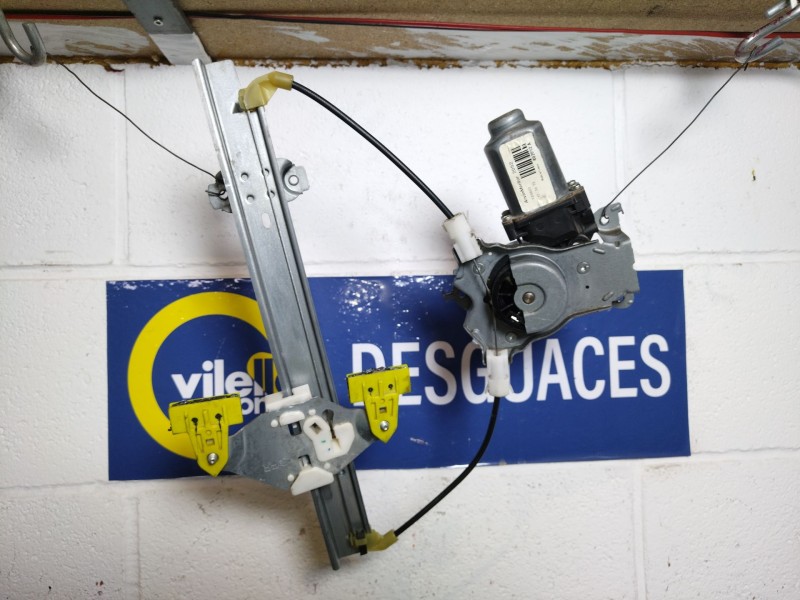 Recambio de elevalunas trasero derecho para nissan qashqai 2.0 dci acenta 4x2 referencia OEM IAM    Recambio de elevalunas trasero derecho para nissan qashqai 2.0 dci acenta 4x2 referencia OEM IAM