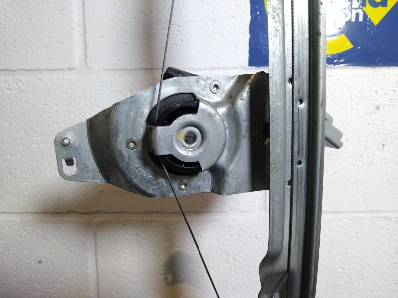 Recambio de elevalunas trasero izquierdo para citroen c4 grand picasso exclusive referencia OEM IAM   