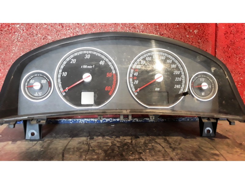 Recambio de cuadro instrumentos para opel vectra c berlina  | 0.02 - 0.05  | 0.02 - 0.05 referencia OEM IAM 13144741UZ 110080166