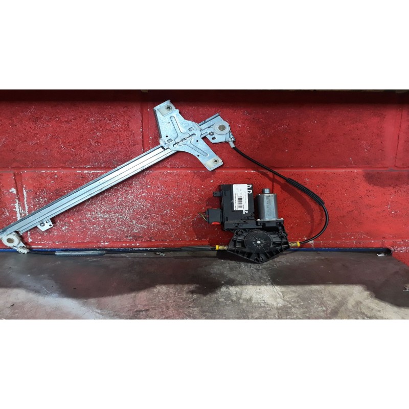 Recambio de elevalu. delan. derecho para peugeot 307 (s1) 1.6 16v cat | 0.01 - 0.05 1.6 16v cat | 0.01 - 0.05 referencia OEM IAM